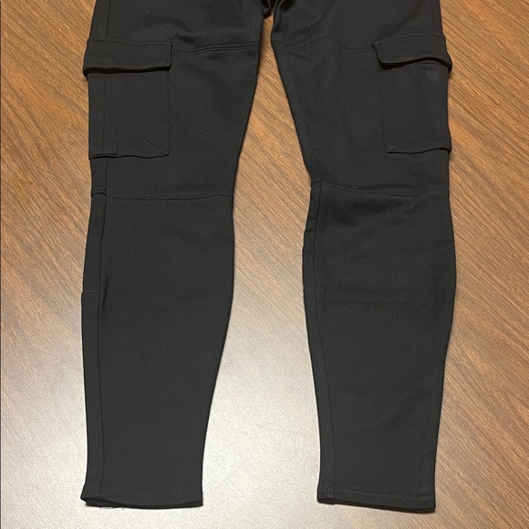 Joe’s‎ Black Cargo Pants, size 27 - Picture 3 of 10